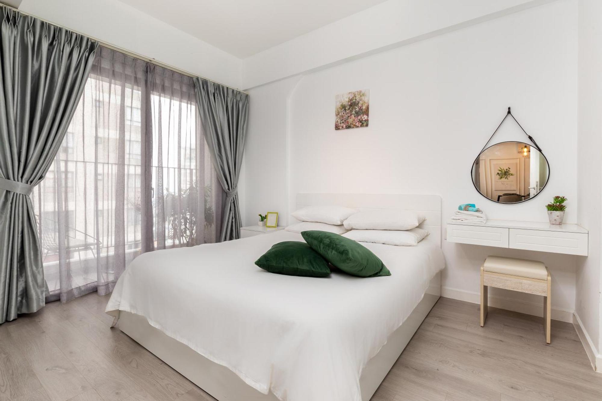 Hotel Wahalla - Ben Thanh Market Ho Chi Minh City Bagian luar foto